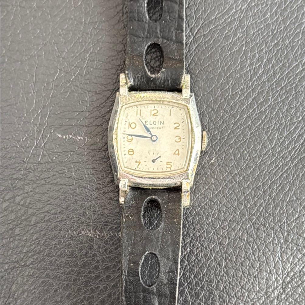 Elgin Vintage Watch With Black Leather Strap